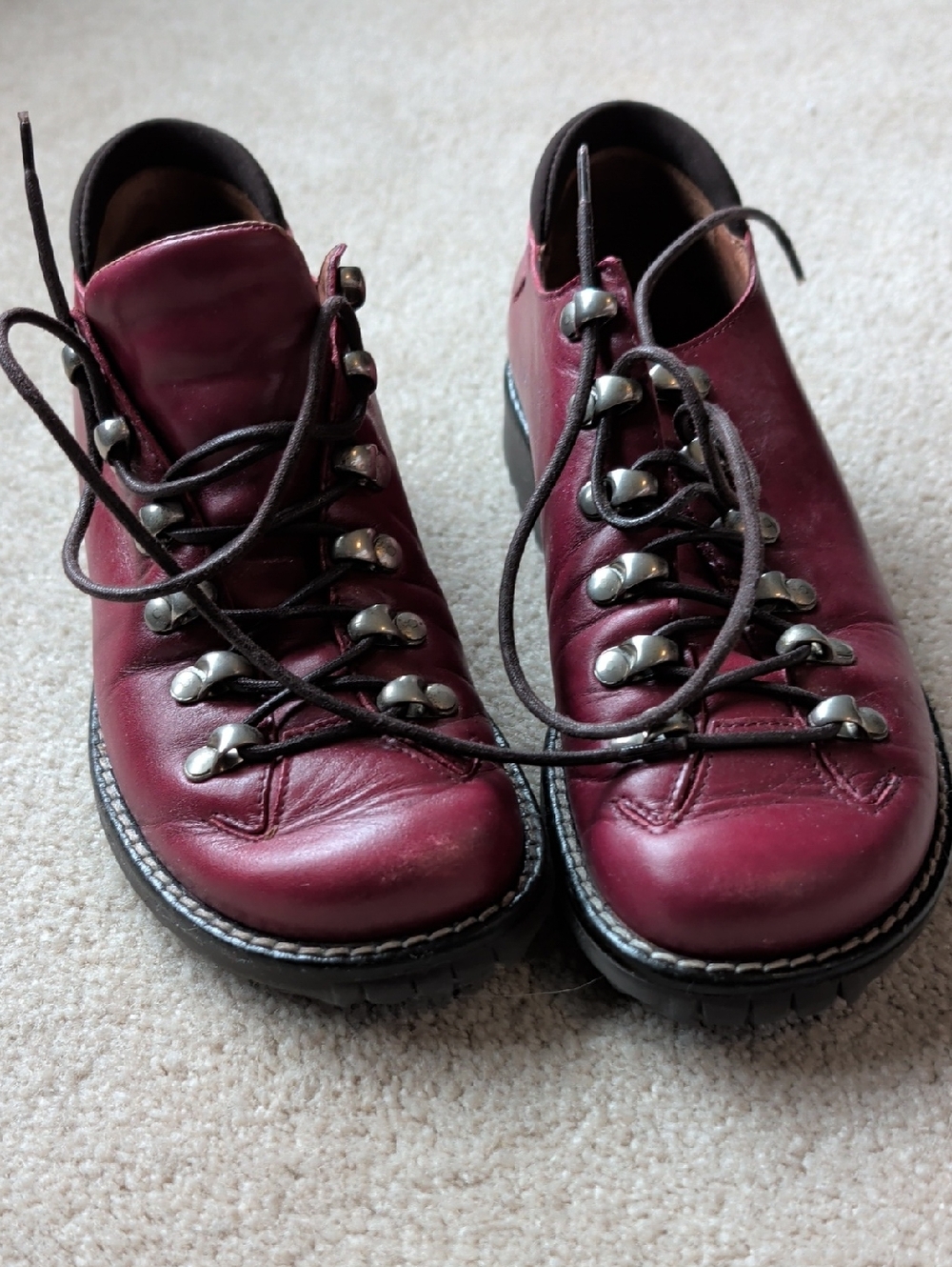 DONALD J. Pliner Size 5 Women’s Burgundy Leather Lace-Up Casual Shoes